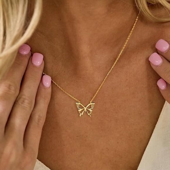 Neiman Marcus 14k Gold Plated Butterfly Pendant Necklace - Picture 1 of 4